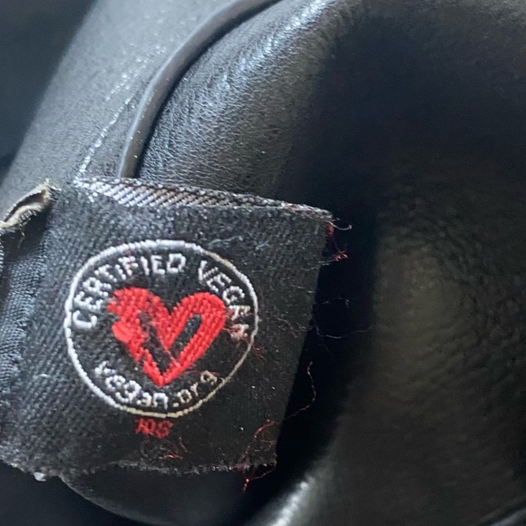 Black Vegan Leather Crossbody Bag - Picture 8 of 10